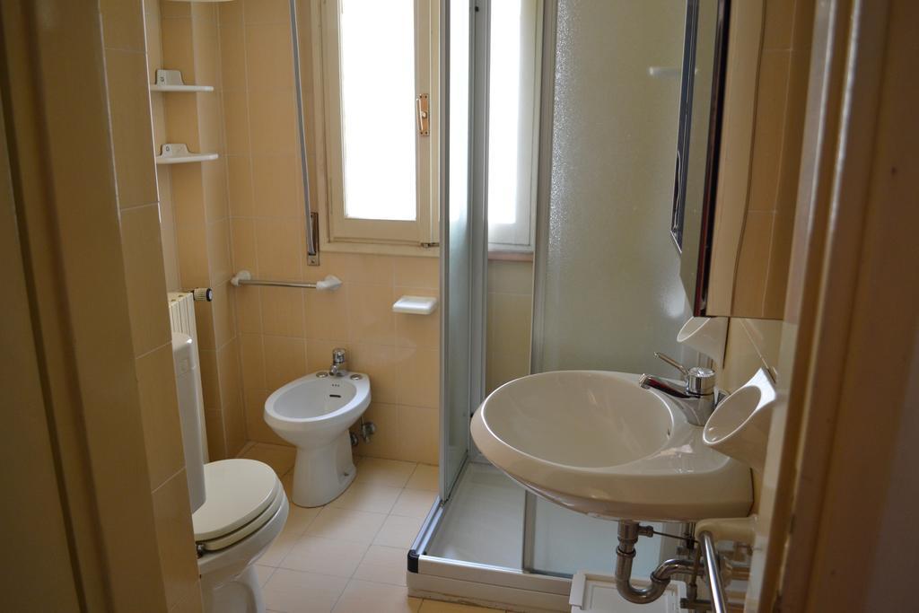 L'Antico Borgo Apartment Lesa Bagian luar foto