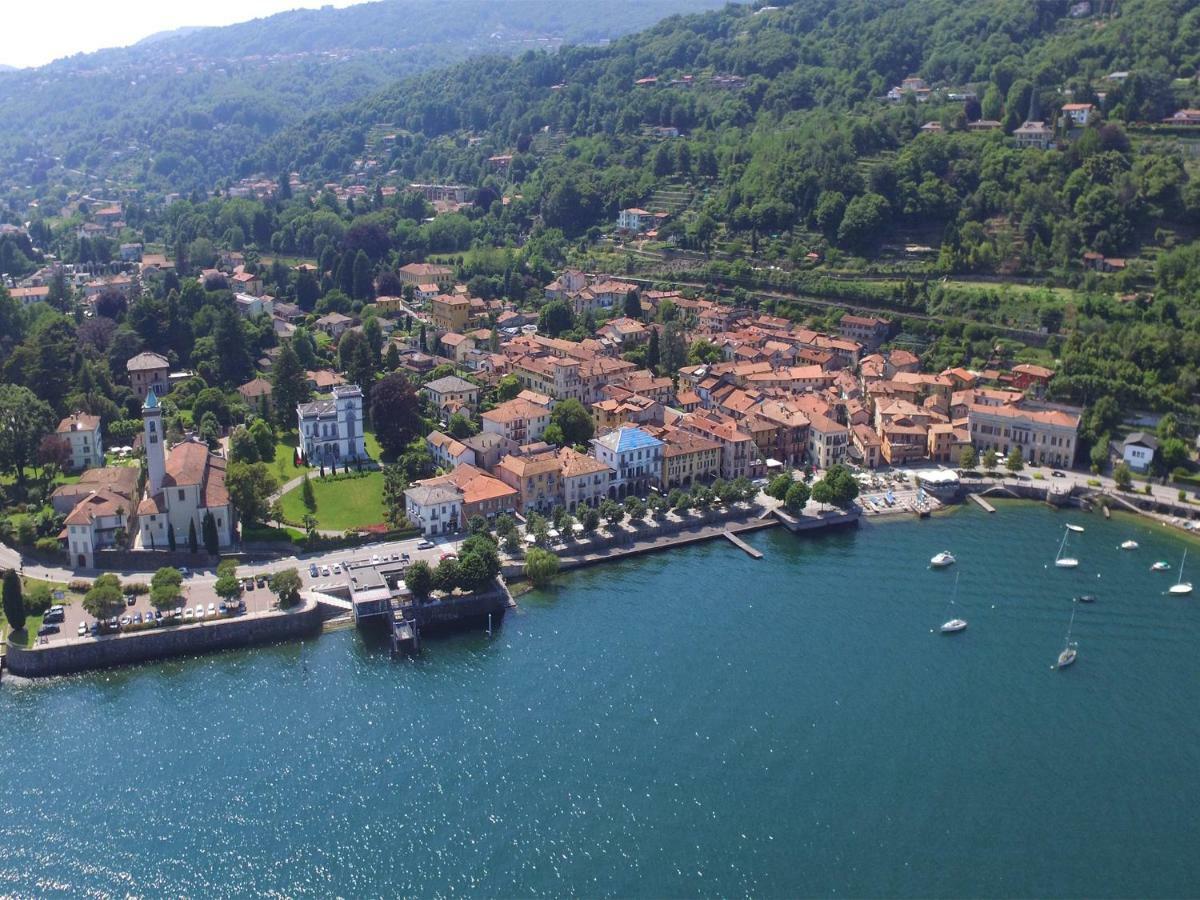 L'Antico Borgo Apartment Lesa Bagian luar foto
